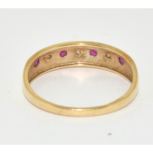 285 - 9ct Gold Ladies Vintage Diamond & Ruby Half Eternity Ring. Size Q