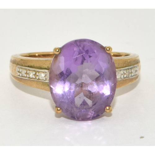 280 - 9ct White & Yellow Gold Diamond & Amethyst Solitaire Ring. Size O