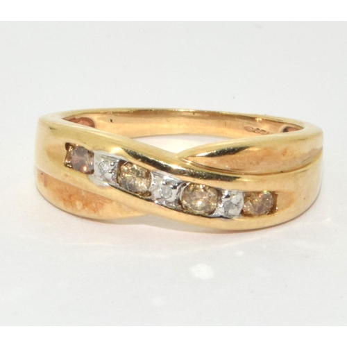 305 - 9ct Gold Yellow & White Diamond Twist Ring. Size L