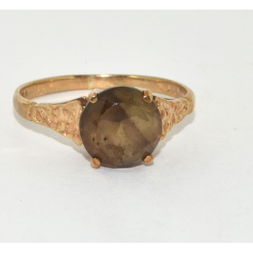 299 - 9ct Gold Ladies Smoky Quartz Ring. Size M