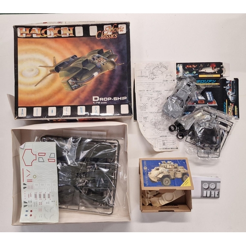 124 - Three boxed model kits to include Back To The Future Car and Aliens Dropship not checked for complet... 