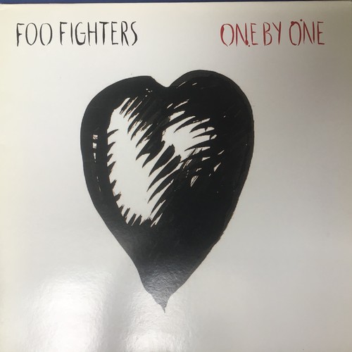 112 - FOO FIGHTERS  ‘ONE BY ONE’ ORIGINAL 2002 VINYL LP PRESSING. This is a Ex copy of this original 2002 ... 