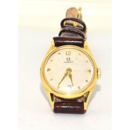 268 - A 14ct gold Omega manual wind wristwatch (working)