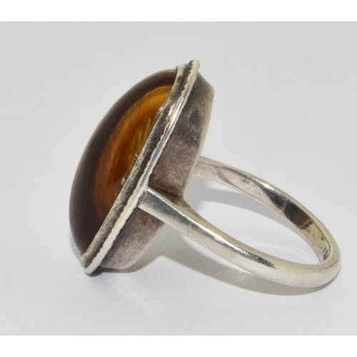 356 - A 925 silver Tigers eye ring Size O