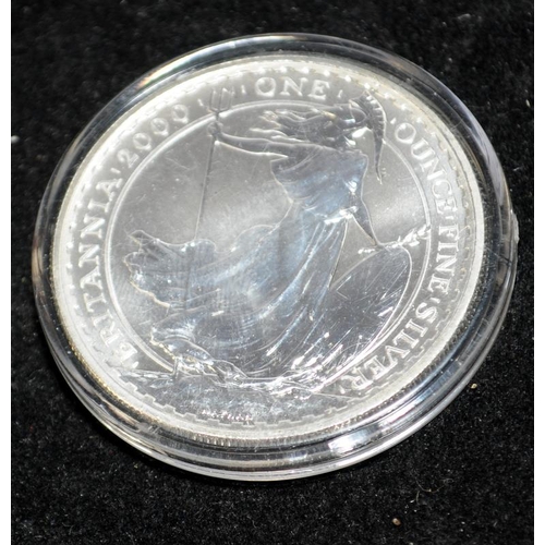 106 - Central Bank of Malta 1oz Silver Proof coin, cased with certificate c/w a 1oz Silver Britannia coin