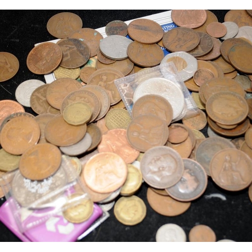 111 - Plastic tub of GB coins