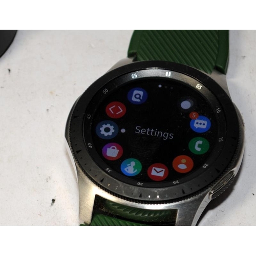 296 - Galaxy SM-R800 smart watch with docking station