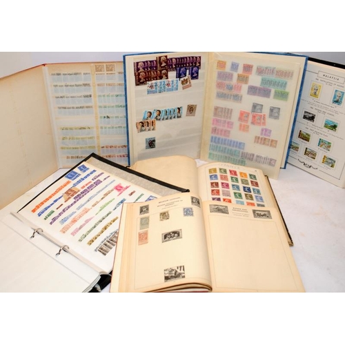 200 - Good selection of stamp albums and stock books featuring UK, Brazil, Hong Kong etc. Worth a look thr... 