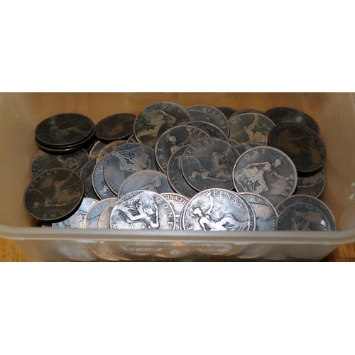 115 - Tub of Victorian pennies. just under 1kg in weight.