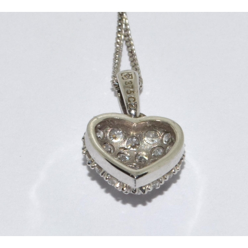 403 - 9ct white Gold Heart Necklace