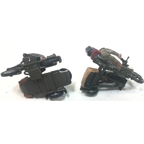 44 - Britains German WWII motorbike machine gun carriage with two other lead soldier models