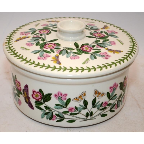 72 - Collection of Portmeirion Botanic Garden to include lidded casserole dish, large flan dish and plate... 