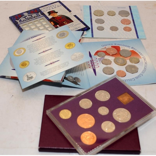 117 - A collection of Royal Mint BU coins and coin sets to include 1994 and 2000 sets, 1997 Proof set and ... 