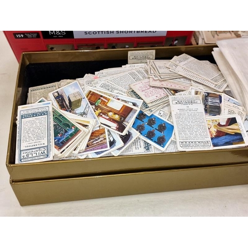 208 - Large collection of cigarette/tea cards to sort. Various subjects and sets.