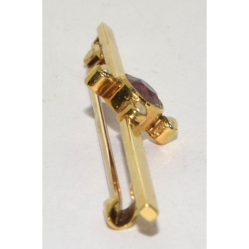 270 - 15ct gold Amethyst and pearl bar brooch