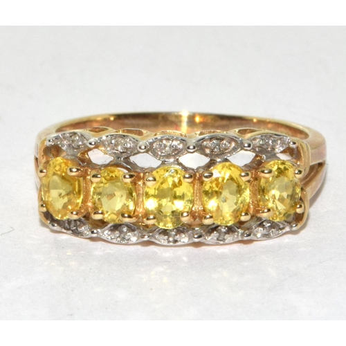 281 - 9ct gold ladies Citron and diamond ring size N