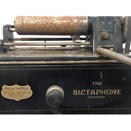 601 - DICTAPHONE WAX CYLINDER RECORDING MACHINE. This machine is from the 1920’s and found here complete w... 