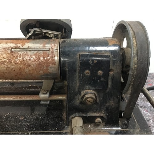 601 - DICTAPHONE WAX CYLINDER RECORDING MACHINE. This machine is from the 1920’s and found here complete w... 