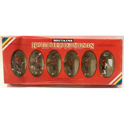 105 - Boxed Britains lead soldiers 