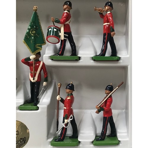 98 - Boxed Britains lead soldiers 