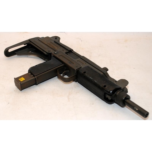 168 - Genuine Israeli 9mm IMI Sub-Machine gun. This has been fully deactivated and is for display purposes... 