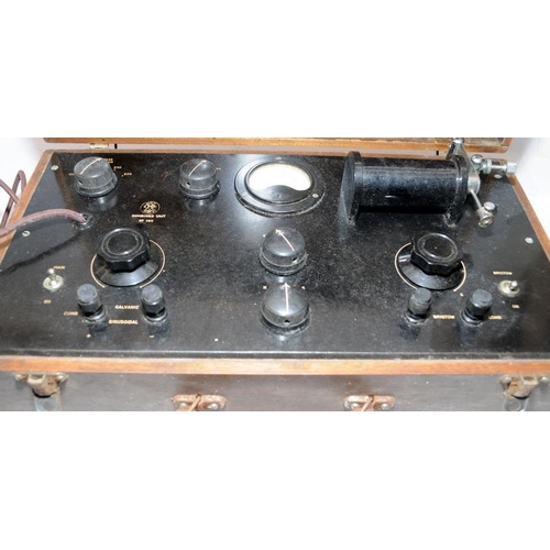 179 - Vintage electronic device in wooden case. Possible military application. Could be a Morse transmitte... 