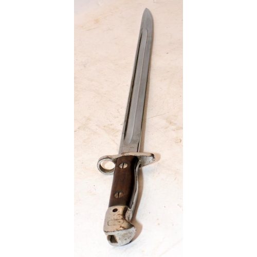 180 - WW1 British Military issue Wilkinson 1907 Pattern bayonet with scabbard. Blade length 43.5cms, o/all... 