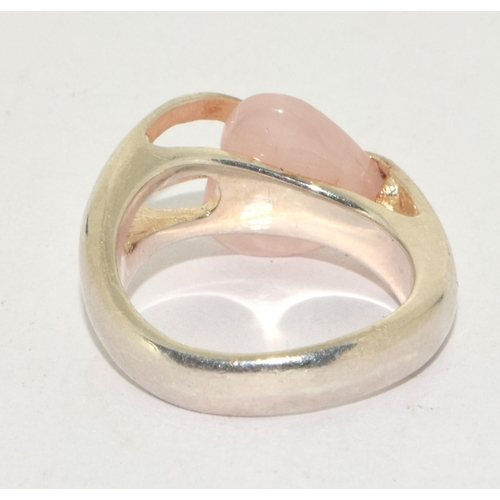 173 - A 925 silver ring marked Monet with rose quartz stone Size N