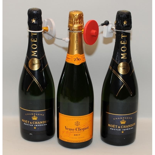 25 - 3 mixed bottles of Champagne Moet, Moet and Veuve Clicquot ref 97, 98,99