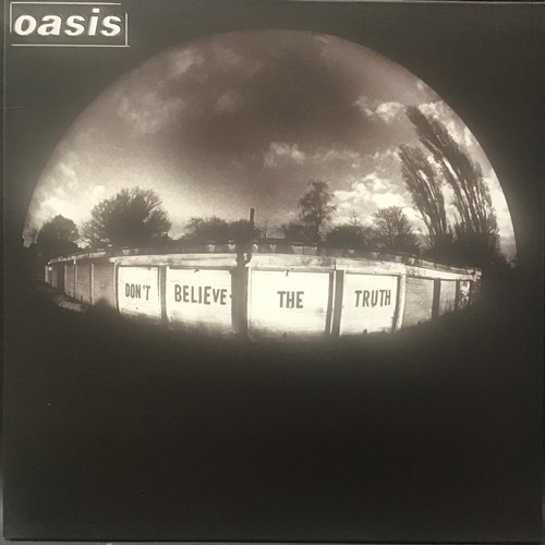 172 - OASIS ‘ DON’T BELIEVE THE TRUTH’ VINYL LP. Unplayed copy found here in a gatefold sleeve on Big Brot... 