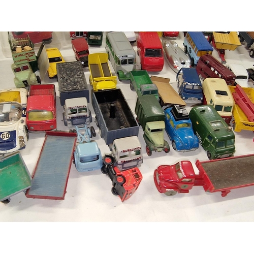 327 - Collection of vintage and modern unboxed play worn die cast vehicles.