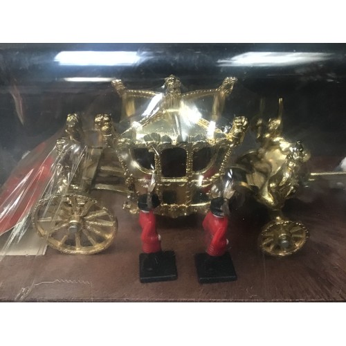 114 - 1977 state Jubilee Royal State Coach with footmen unopened