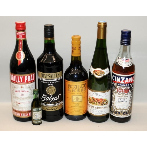 76 - 5 bottles alcohol and a miniature to include Noilly Prat and Cinzano