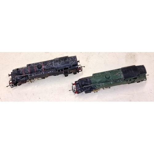 12 - Two OO gauge locomotives to include GWR 8230 and British railways 80033- previously displayed so req... 