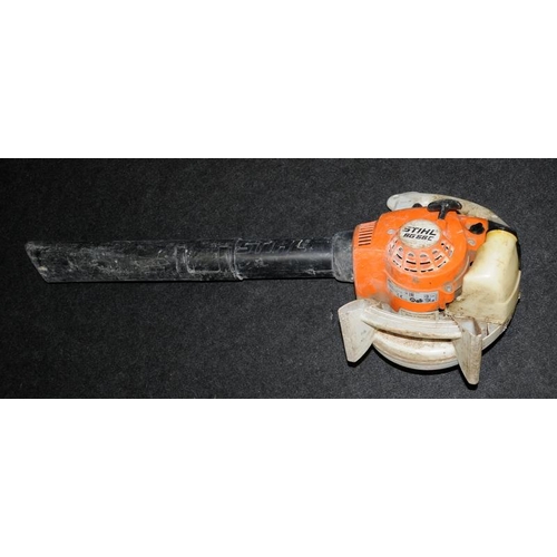 276 - A Stihl leaf blower. (121)