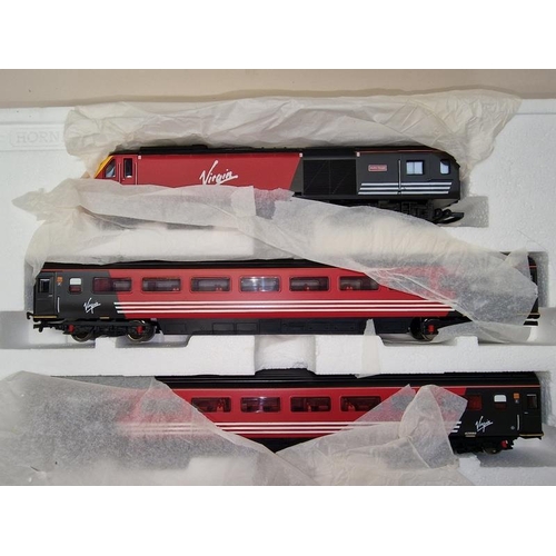 11 - Hornby 3015 OO Gauge Great North Eastern Railway Train Pack in unused condition.