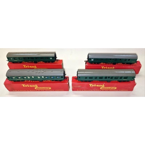 33 - Tri-ang Railways group of OO Gauge coaches with original boxes to include S15033, S34243, S15033, S1... 