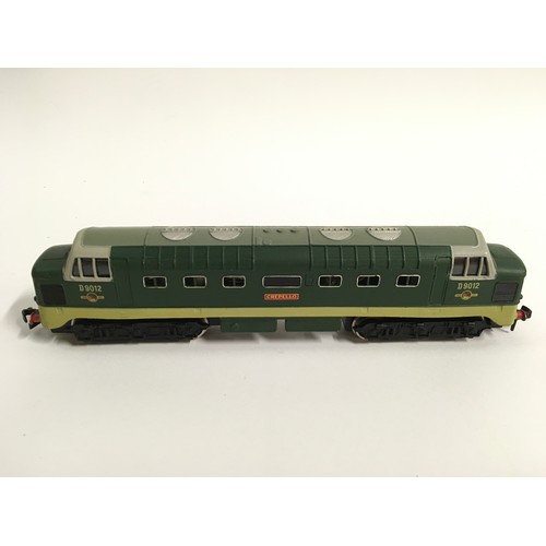 69 - Hornby Dublo 2-rail 2234 Co-Co BR two-tone green Deltic Diesel Loco No.D9012 