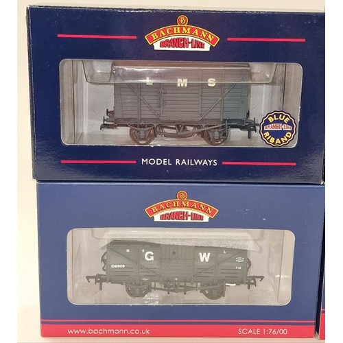 49 - Bachmann OO Gauge 32-208 Class 8750 locomotive together with a group of wagons. All in unused condit... 