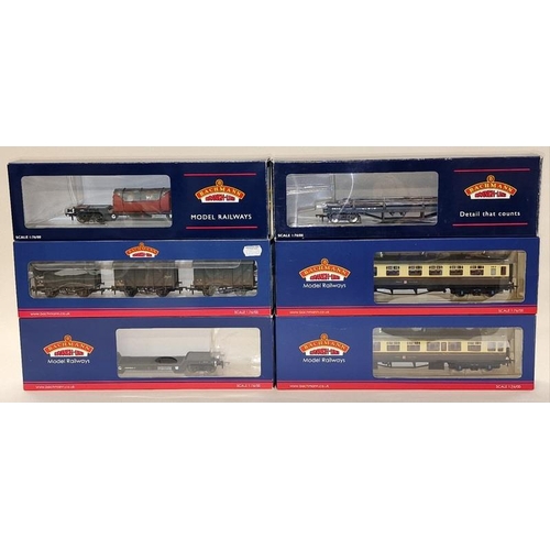 53 - Bachmann Branch-Line OO Gauge group of boxed wagons/rolling stock in unused condition (6).