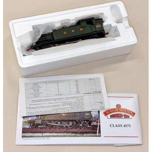 56 - Bachmann 32-135A 4575 Prairie Tank locomotive together with a group of wagons. In excellent conditio... 