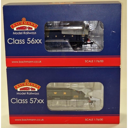 58 - Bachmann 32-233 Class 3F Jinty 23 locomotive (wrong sleeve) together with 32-215 Class 57xx locomoti... 