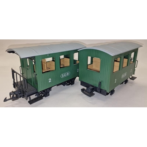 81 - 2 x G gauge LGB 2nd Class 4 wheel passenger coaches.