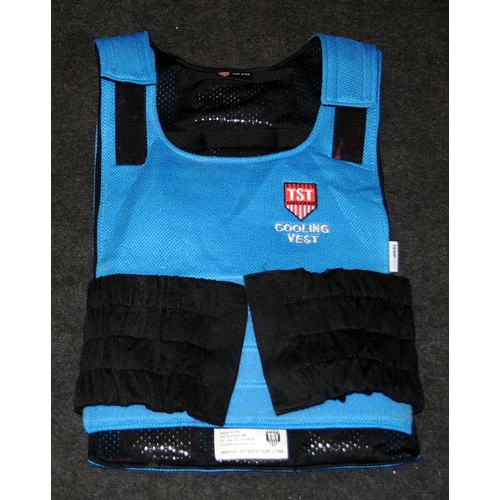 488 - TST Sweden Cooling Vest. One size fits all. Ideal for endurance sports where body temperature needs ... 