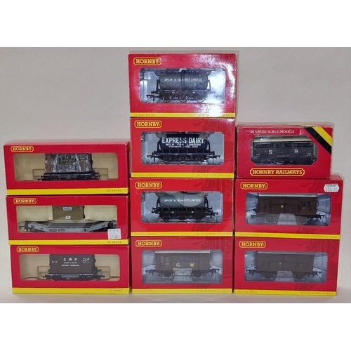 63 - Hornby OO Gauge group of boxed rolling stock all in excellent condition (10).