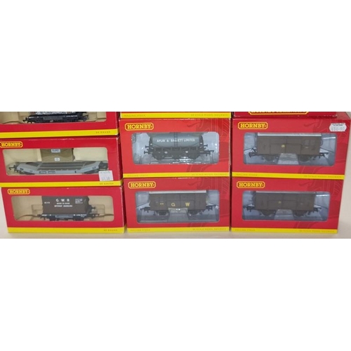 63 - Hornby OO Gauge group of boxed rolling stock all in excellent condition (10).