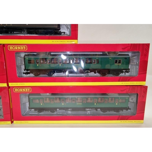 64 - Hornby OO Gauge boxed group of rolling stock in unused condition (5).