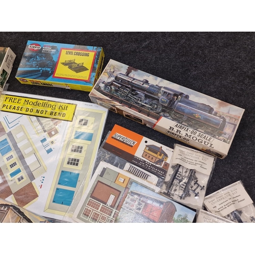 84 - Collection of various Airfix and other model kits to include railway related examples. Not checked f... 