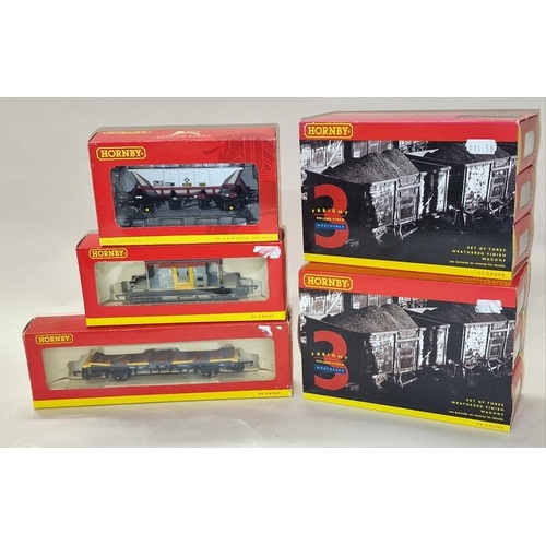 109 - Hornby OO Gauge group of boxed rolling stock/wagons.