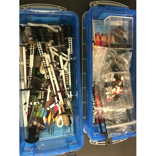 131 - Box of various train accessories to include as new unused kits, sealed lamps, various modelling tool... 